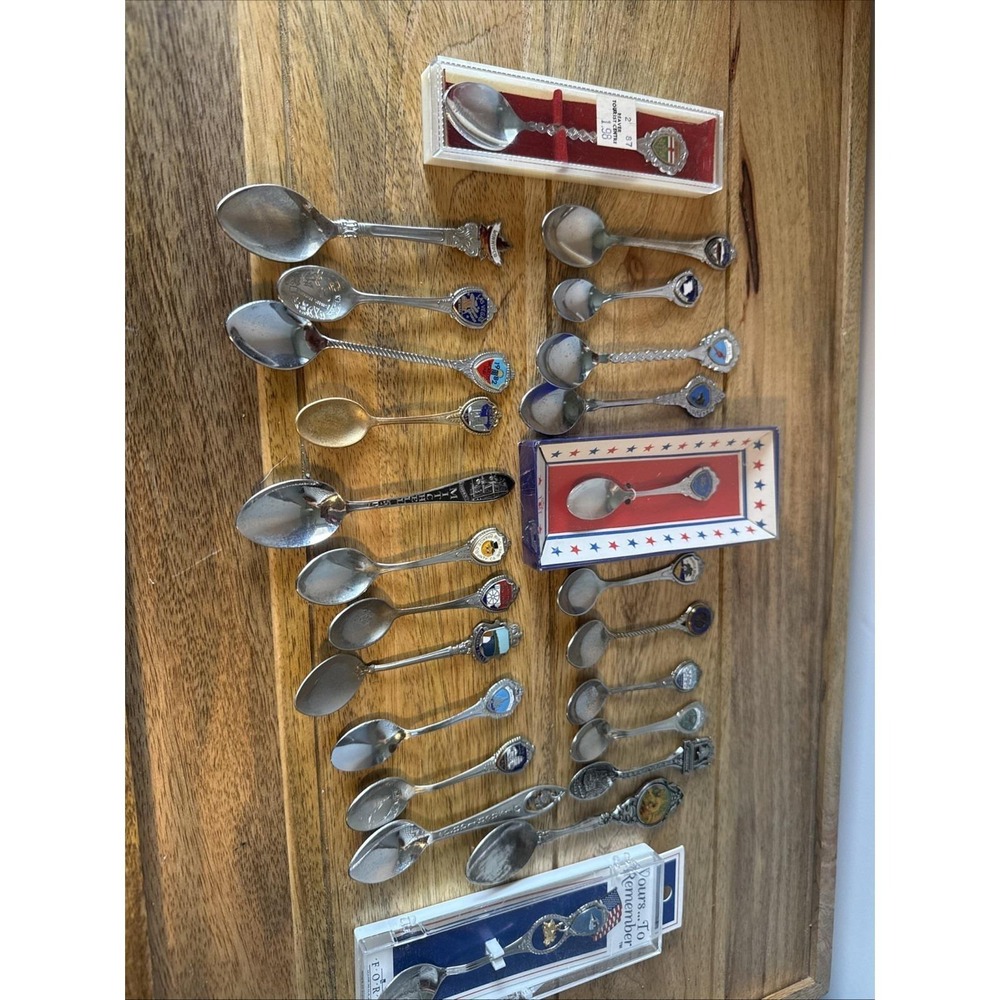 Vintage Souvenir Collector Spoon Lot 25 Travel Landmark Shields  Mixed Styles